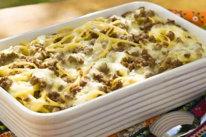 Macarrão con Salsa Especial